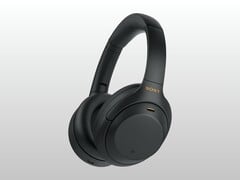 O Sony WH-1000XM4.