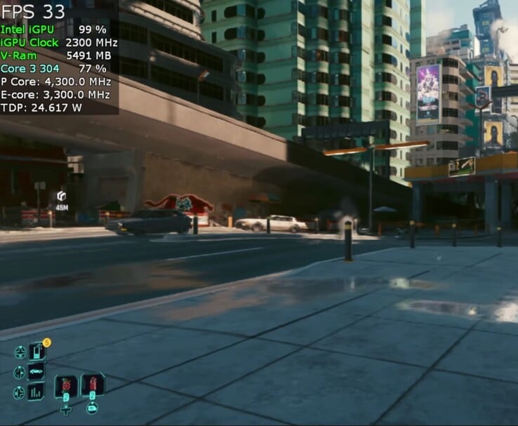 O Cyberpunk 2077 rodando no mini PC Beelink EQi 304, apresentando cerca de 33 FPS com o processador Intel Core 3 304 e a placa de vídeo integrada Intel Xe.