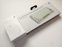 Frente da embalagem. (Fonte da imagem: Notebookcheck)