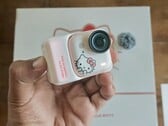 A edição limitada da câmera de ação Insta360 Go Ultra Hello Kitty oferece 200 minutos de autonomia