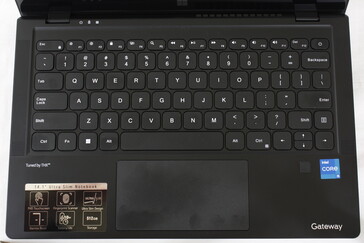 O layout do teclado mudou em relação ao modelo de 2021