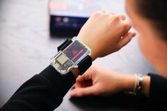O smartwatch da CircuitMess é programável.