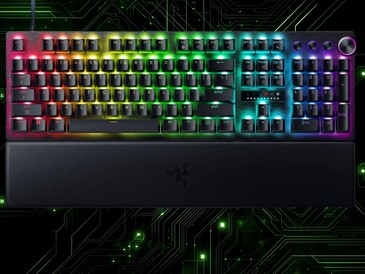 Razer Huntsman V3 Pro 8KHz black full size gaming keyboard (Fonte da imagem: Razer PR com edições)