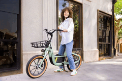 A bicicleta elétrica Segway Muxi pode suportar até 416 lbs (189,6 kg) de carga útil máxima 