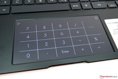 Touchpad do Asus ZenBook Flip 13 UX363 com teclado numérico integrado