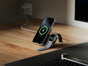 O banco de energia Kuxiu K1 Ultra tem um suporte para uso com as mãos livres em uma mesa. (Fonte da imagem: Kuxiu)