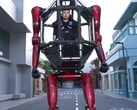 O Unitree GD01 é um robô mecha tripulado de aproximadamente 3 metros de altura.
