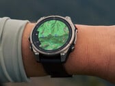 O OsmAnd é compatível com todos os dispositivos Garmin que funcionam com o serviço Garmin Connect, como o Fenix 8 Pro na foto.