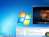 Área de trabalho do Windows 7 Home Premium. Uma captura de tela tirada em junho de 2025. (Fonte da imagem: Sergey Tarasov / Notebookcheck)