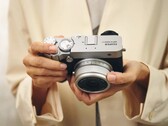 A Fujifilm GFX100RF possui um sensor de formato médio de 102 MP em um corpo compacto. (Fonte da imagem: Fujifilm)