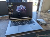 Revisão do laptop HP EliteBook 840 G9: A alternativa de carbono Lenovo ThinkPad X1