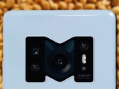 Há rumores de que o Xiaomi 12 estará sendo lançado em novembro. (Fonte da imagem: Weibo/DailyTelegraph - editado)