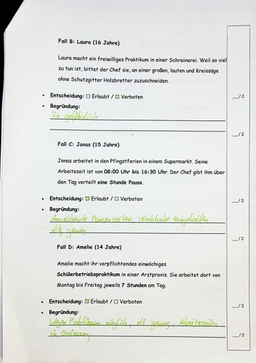 O CZUR ET Max reconhece e digitaliza documentos em formato DIN A4 de forma rápida e fácil