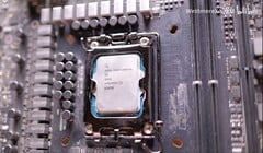 O ES 14901KE, em uma placa-mãe