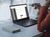 O Acer Swift Spin 14 AI monta um painel IPS de 120 Hz em uma dobradiça conversível.