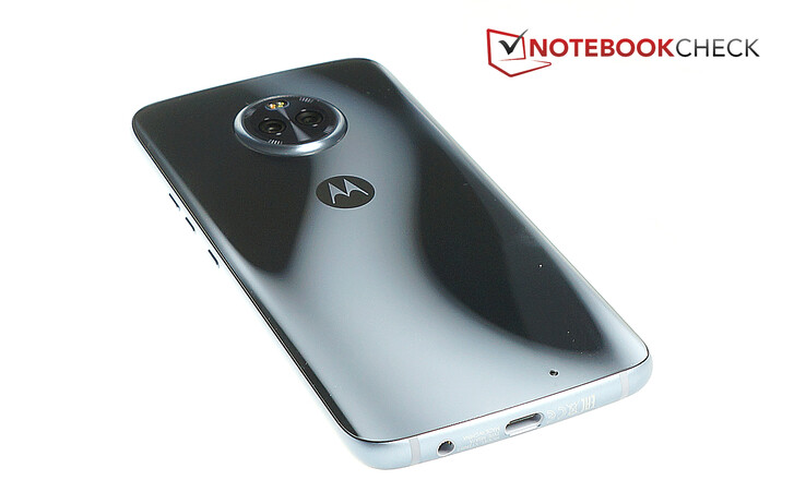 Motorola Moto X4