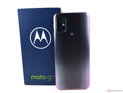 Revisão da Motorola Moto G30. Dispositivo fornecido por cortesia da: Motorola Alemanha