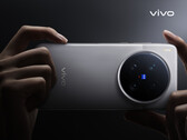O Vivo X200 Ultra já conta com um dos sistemas de câmeras mais impressionantes que já testamos. (Fonte da imagem: Vivo)