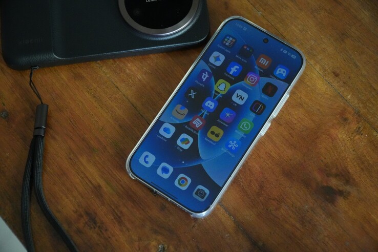 O Xiaomi 17 executa o HyperOS 3 baseado no Android 16 imediatamente