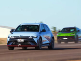 O Hyundai Ioniq 5 N venceu facilmente o Lamborghini Urus e os outros carros de combustão interna nas corridas de arrancada da CarExperts. (Fonte da imagem: CarExpert no YouTube - captura de tela)