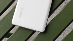 O Realme GT 7(?). (Fonte da imagem: Digital Chat Station via Weibo)