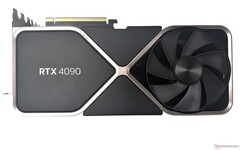 A NVIDIA GeForce RTX 4090 possui 24 GB de memória GDDR6X.