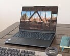 Lenovo Yoga 9 2-in-1 14 G11 troca 4K por 120 Hz e um processador mais antigo e ligeiramente mais rápido por um mais recente e ligeiramente mais eficiente