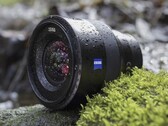 A Zeiss fabrica algumas das lentes mais duráveis e confiáveis para as câmeras de montagem tipo E da Sony. (Fonte da imagem: Zeiss)