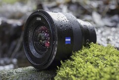 A Zeiss fabrica algumas das lentes mais duráveis e confiáveis para as câmeras de montagem tipo E da Sony. (Fonte da imagem: Zeiss)