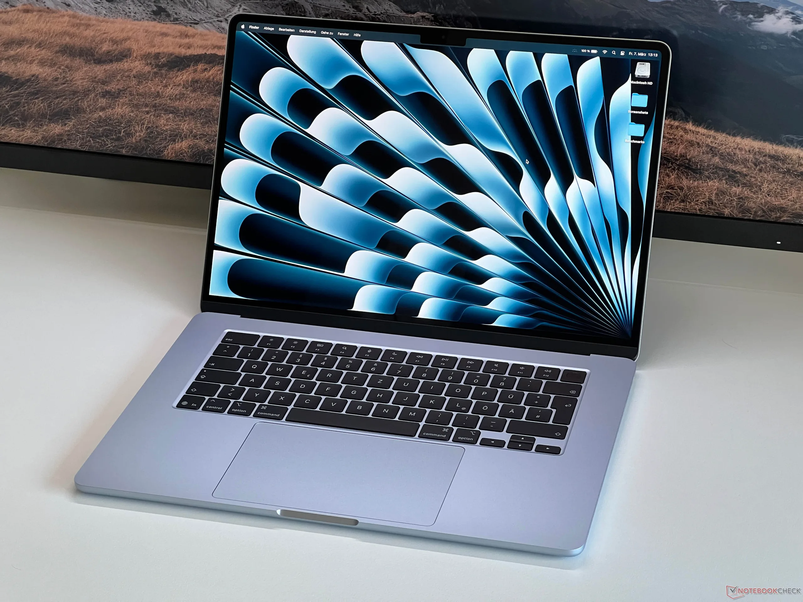 [にょにょ]Macbook Air 15インチ Apple MacBook Air 15 M5 - Notebookcheck.info