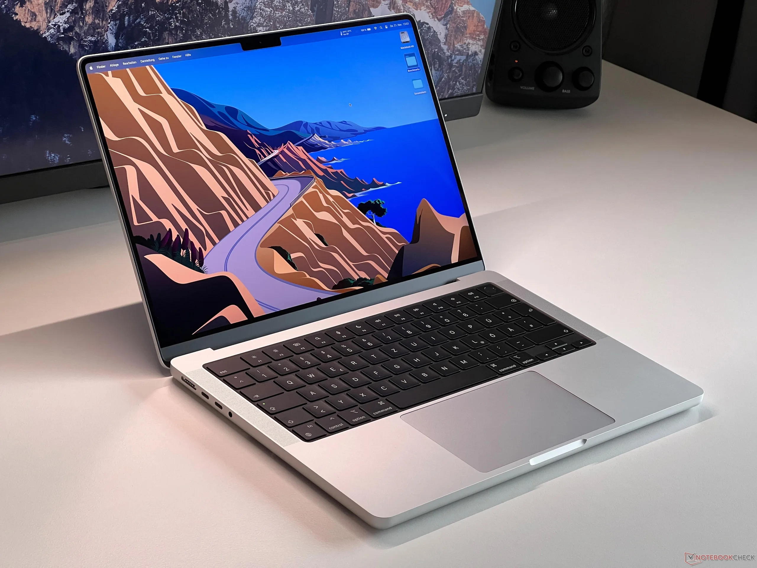 Apple Análise do MacBook Pro 14 M4 - O modelo básico M4 com