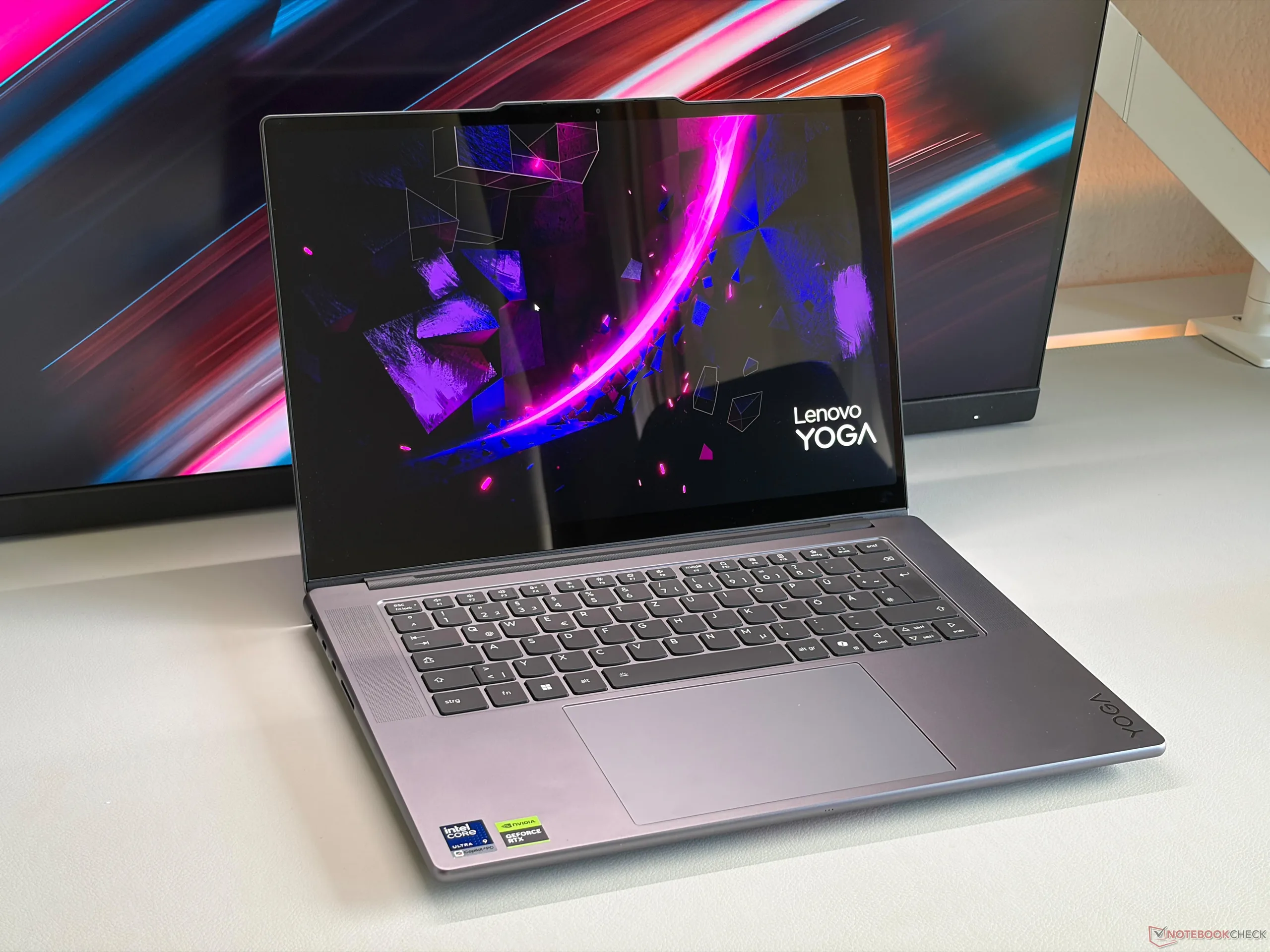 Lenovo Yoga Pro 7 15 serie - Reviews e Especificações