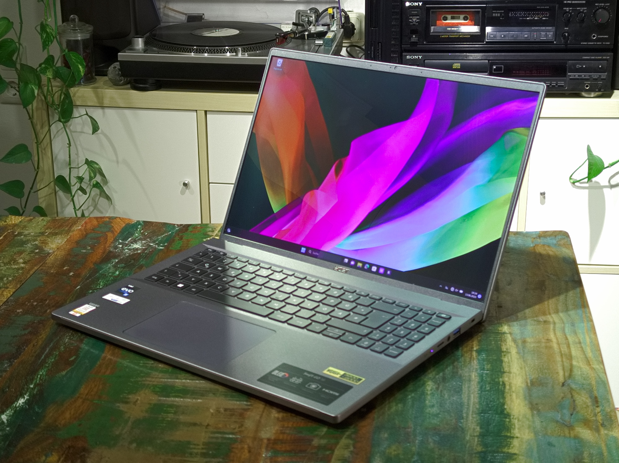 Acer Swift Go SFG1671 Notebookcheck.info